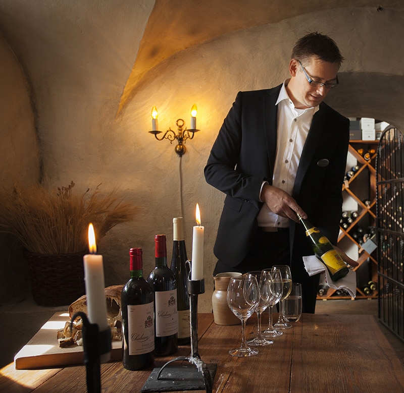 Our sommelier is happy to give suggestions for food and drink - Haga Slott Enköping